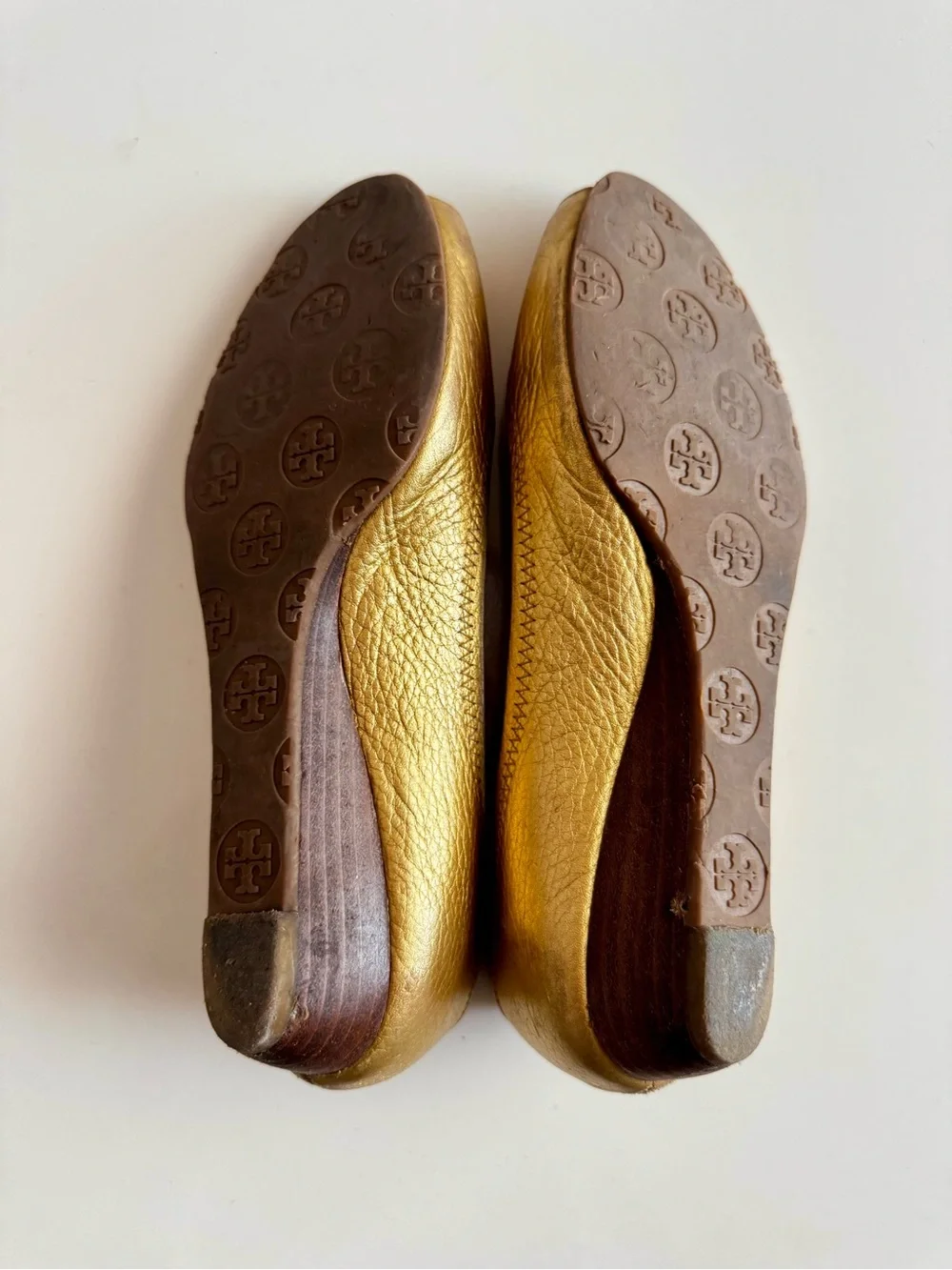 Tory Burch Gold Leather Ballet Flats with Logo Medallion